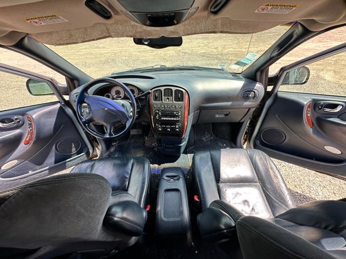 2002 chrysler town-&-country limited with 142848 miles for sale near elk-river, minnesota 48789b11691242c09256414fcb19b72b.jpeg