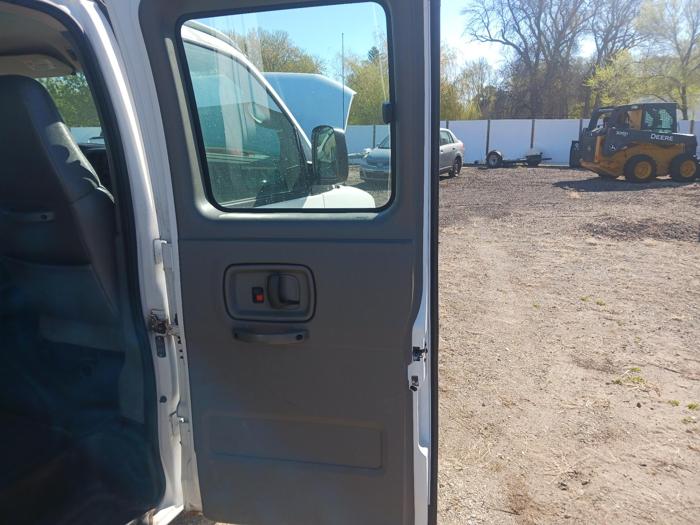 2005 chevrolet express 3500-extended with 81212 miles for sale near elk-river, minnesota 48867a2073ac47858c4a308975ca2d81.jpg