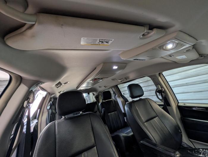 2015 chrysler town-&-country touring with 221411 miles for sale near elk-river, minnesota 48ac6706059e41b6a8f329bef2448d3a.jpg