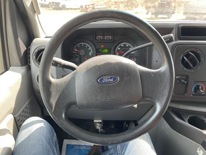 2013 ford econoline e-250 with 173163 miles for sale near jordan, minnesota 48b70af07e7e473c9c1c37e1a7734771.jpeg