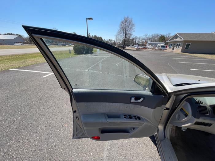 2001 hyundai sonata gl with 173208 miles for sale near columbus, minnesota 48e37b8080fb450498a61c71e8c97b06.jpeg