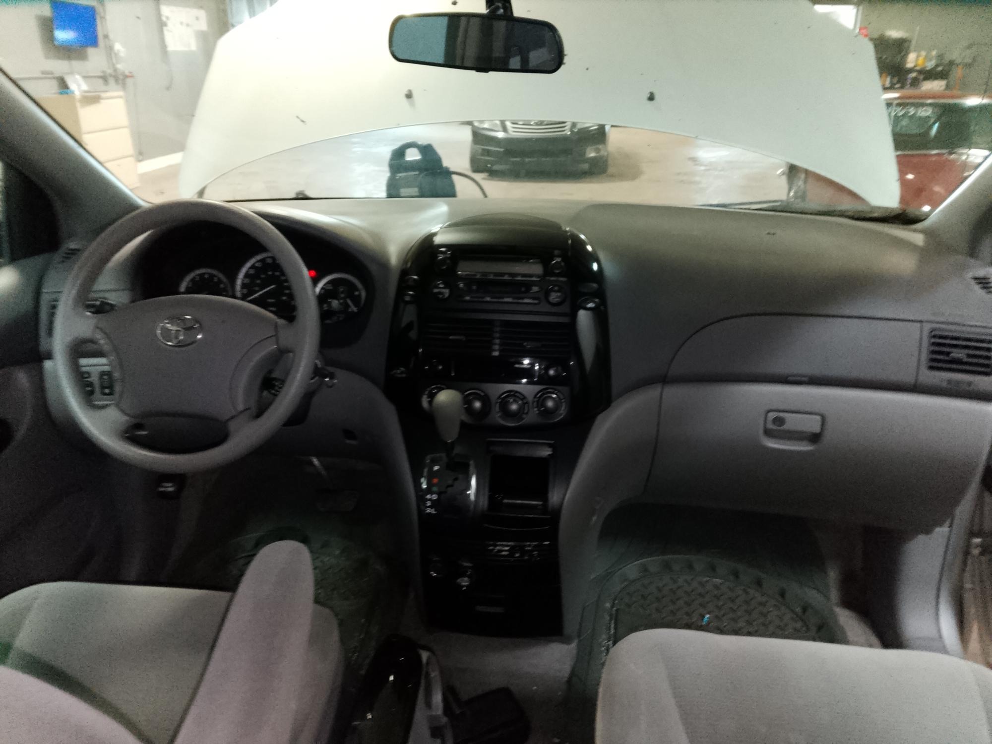 2005 toyota sienna with 153699 miles for sale near elk-river, minnesota 49179ea8d5214731a5b8df33de787f06.jpg