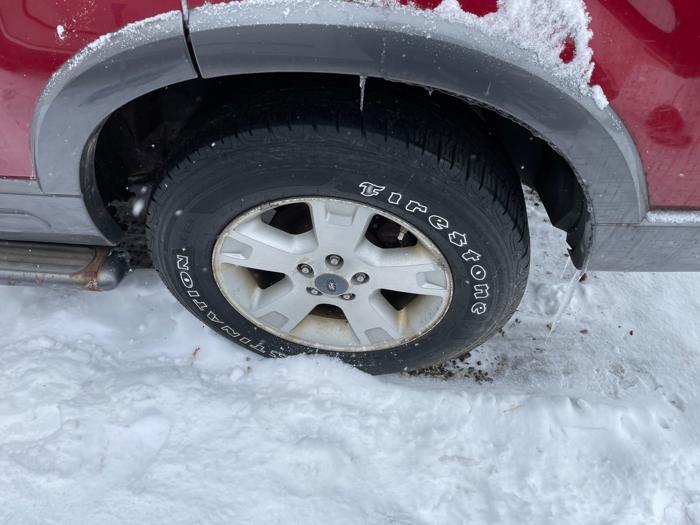 2005 ford explorer xlt-4.6l-4wd with 133843 miles for sale near elk-river, minnesota 4918ba2cbd264fbd84d879a54cbcbfdc.jpeg