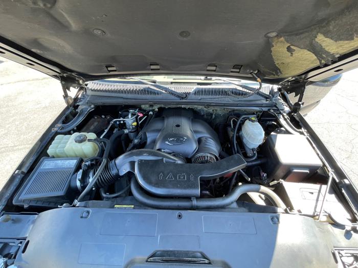 2006 gmc yukon-denali with 316678 miles for sale near shakopee, minnesota 491adf09c40a4f58921397368ccb00e3.jpeg