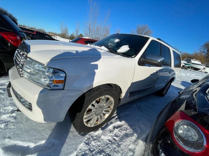 2011 lincoln navigator l with 218229 miles for sale near elk-river, minnesota 4943a42649e3446eb4491689db19ced4.jpg