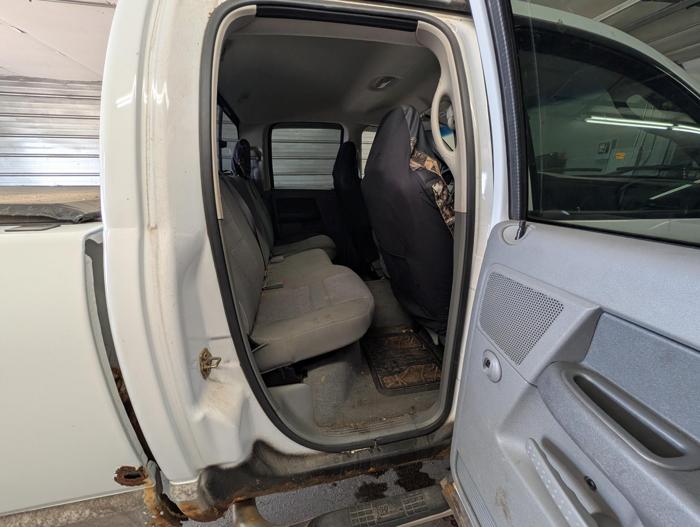 2006 dodge ram-1500 laramie-quad-cab-4wd with 183133 miles for sale near elk-river, minnesota 49cf162f3cd042f1b9853b7c6d79123b.jpg