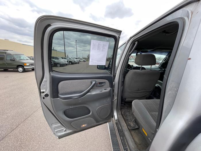2004 toyota tundra sr5-double-cab-4wd with 216581 miles for sale near redwood-falls, minnesota 4a35d45aa19b4c138cc86b862de71052.jpeg