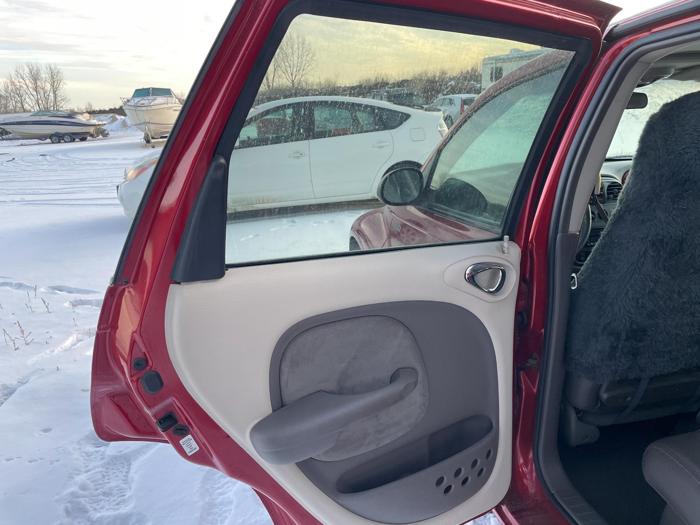 2002 chrysler pt-cruiser limited with 91662 miles for sale near elk-river, minnesota 4a57b20cb211453a925099ac049842d7.jpg