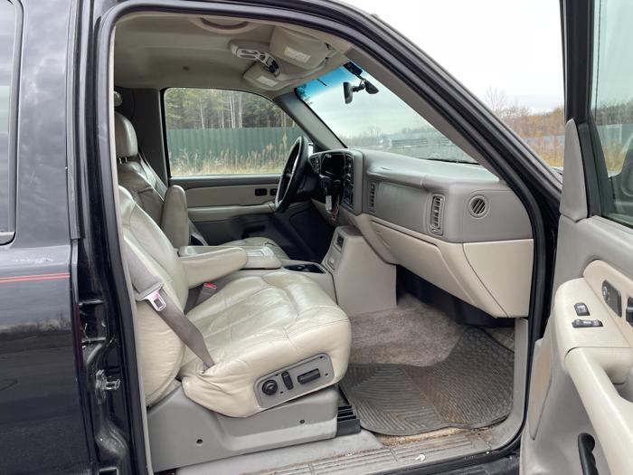 2002 chevrolet suburban 1500-lt for sale near elk-river, minnesota 4a5d251c874c424680a7cf88d86d6a3b.jpg