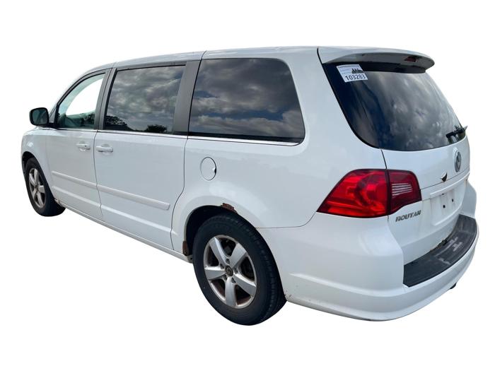 2009 volkswagen routan se-rse with 127414 miles for sale near elk-river, minnesota 4a6081eb2f554f82a87a1f597e0f7e38.jpg