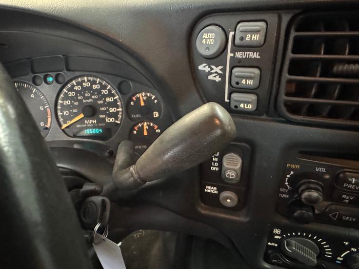 1999 chevrolet blazer 4-door-4wd with 195804 miles for sale near elk-river, minnesota 4a686fabbcff4c45928405f9b3886002.jpeg