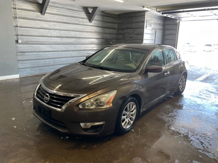 2014 nissan altima 2.5-sl with 200006 miles for sale near elk-river, minnesota 4a9827f8e0c746b9bf626b6bf08188f6.jpeg
