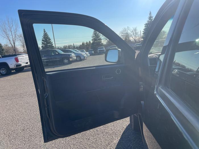 2010 chevrolet colorado lt2-crew-cab-4wd with 229503 miles for sale near fridley, minnesota 4a9a7805d6e14e24a695fce272d1618e.jpeg