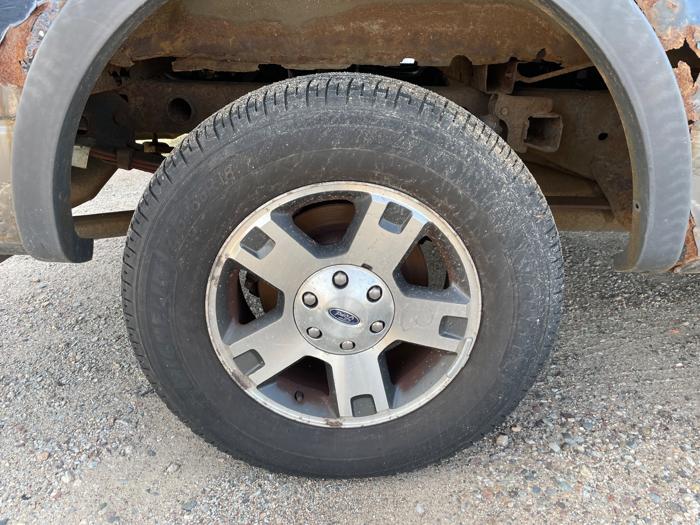 2005 ford f-150 fx4-supercab-4wd with 312280 miles for sale near elk-river, minnesota 4aaa128c85e44a0ba30e843cc6c70e2d.jpeg