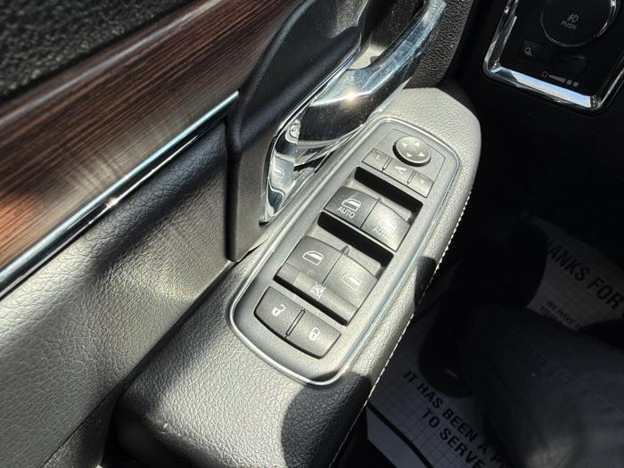 2017 ram 2500 laramie with 233403 miles for sale near columbia-heights, minnesota 4aba69e489324348992d6b5f0a4fd221.jpg