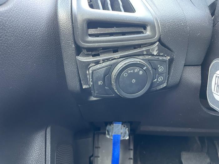 2012 ford focus se with 199483 miles for sale near burnsville, minnesota 4ae506b98d0b4510bf1c928352d922b0.jpeg