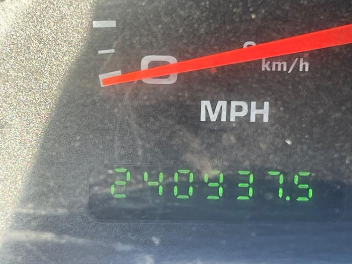 2004 ford f-350-sd xlt-supercab-2wd with 240937 miles for sale near elk-river, minnesota 4aeb0218ed2a4ebfb227e3a9a3a9f6d5.jpeg