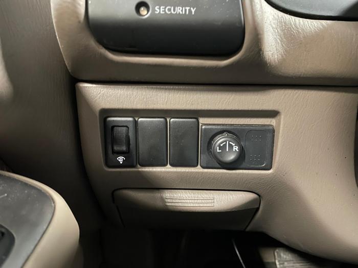 2004 nissan pathfinder se with 180622 miles for sale near elk-river, minnesota 4af40596d822419b92bf237897bd0ddb.jpg