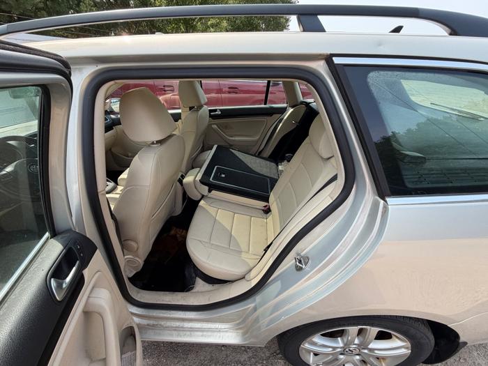 2011 volkswagen jetta-sportwagen 2.0l-tdi with 154320 miles for sale near elk-river, minnesota 4b19c144904b42f4858e60133ef10085.jpeg