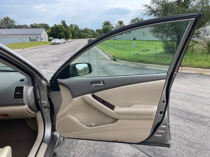 2012 nissan altima 2.5-s with 160933 miles for sale near elk-river, minnesota 4b1a2582c6d54b2c9292d81b25d2fa5a.jpeg