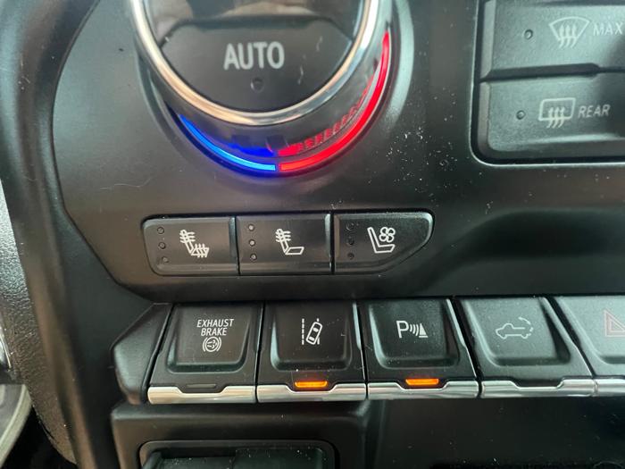 2020 chevrolet silverado-2500hd high-country-crew-cab-short-box-4wd with 54725 miles for sale near savage, minnesota 4b745d41d4b54307b5392a6de8d8c707.jpeg
