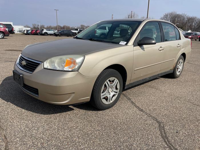 2007 chevrolet malibu ls with 136167 miles for sale near fridley, minnesota 4ba9c7fe22e747348f53571c587d2e10.jpeg