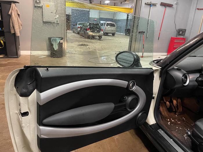 2008 mini cooper with 46990 miles for sale near elk-river, minnesota 4bacbfebfe624480aafe96278149487b.jpg