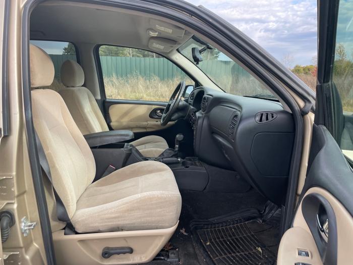 2006 chevrolet trailblazer ls-4wd with 205963 miles for sale near elk-river, minnesota 4bdc38e9bf3142168fdf31de8034adf8.jpeg