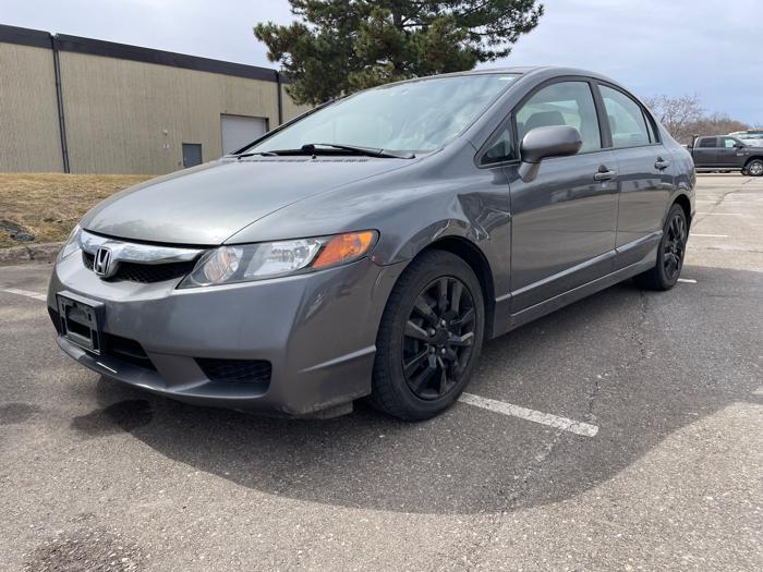 2010 honda civic lx-sedan-5-speed-at with 244018 miles for sale near eden-prairie, minnesota 4be184fa375b41df8ab5ad9ac6864cf8.jpeg