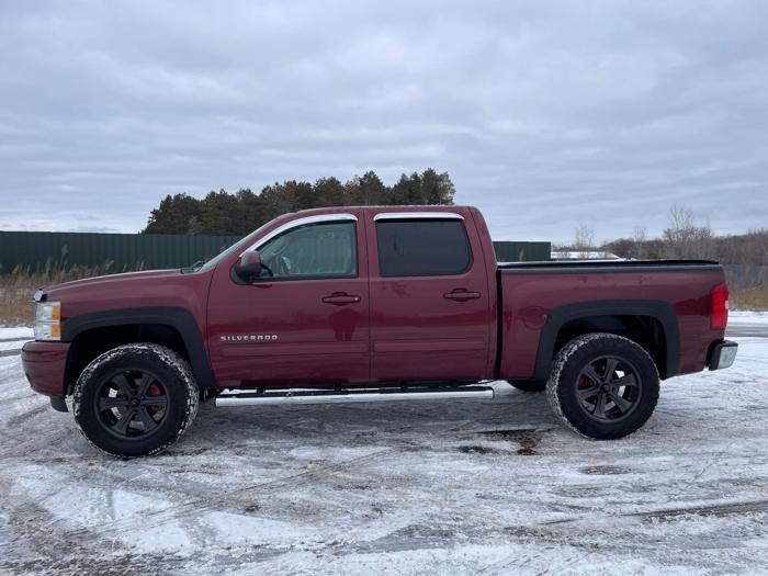 2013 chevrolet silverado-crew-cab-(4-door) 1500-ltz with 192537 miles for sale near elk-river, minnesota 4be3aa7ad54947b39e637d6bd743968b.jpg