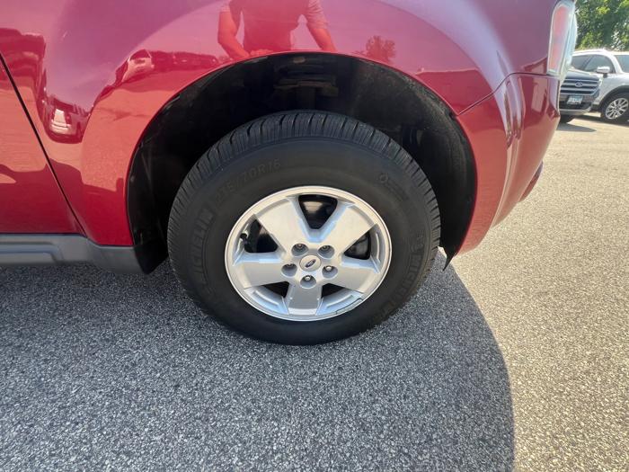 2011 ford escape xlt-4wd with 224138 miles for sale near savage, minnesota 4be8355ed74748829a7ff0dbce8d63f9.jpeg