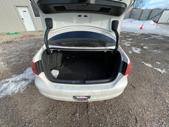 2013 volkswagen jetta se with 195170 miles for sale near elk-river, minnesota 4be9c24784f24736874736d0ecf728bd.jpeg