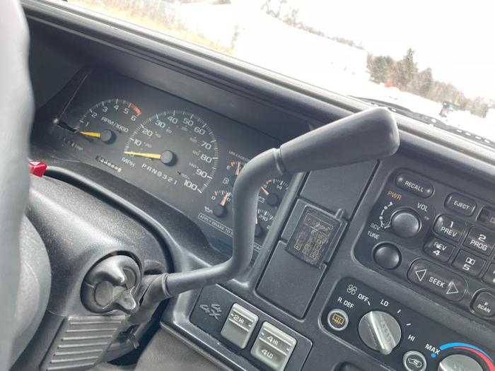 1996 chevrolet suburban with 227941 miles for sale near elk-river, minnesota 4bfdbf73cb8942e5ad6f514e920e1b38.jpg