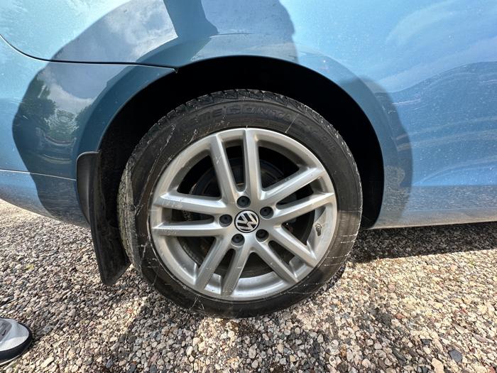 2010 volkswagen eos lux with 77575 miles for sale near elk-river, minnesota 4c12f9fd27194f819fa202ad315bc899.jpeg