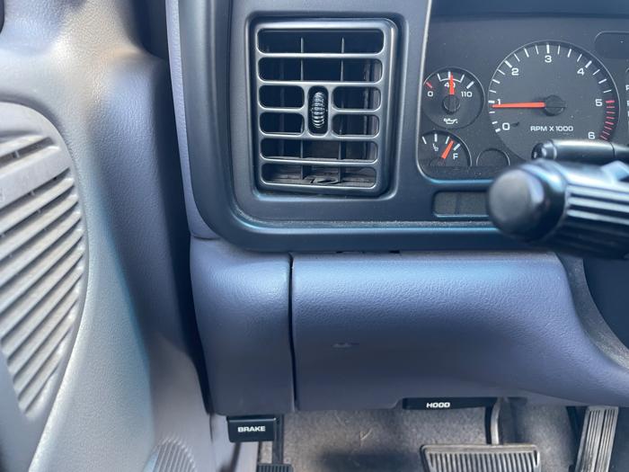 1997 dodge ram-1500 st-club-cab-6.5-ft.-bed-4wd with 168243 miles for sale near ramsey, minnesota 4c1364d8f8ff4ec683e98b30e7309e1e.jpeg