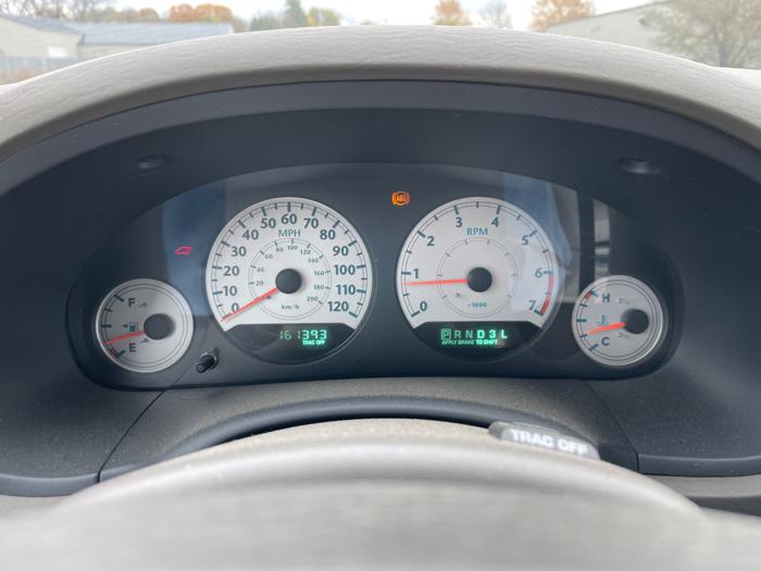 2006 chrysler town-&-country touring with 161394 miles for sale near elk-river, minnesota 4c16a703193343d981375730b5c834de.jpeg