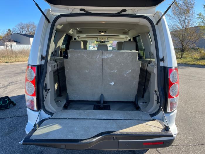 2013 land-rover lr4 hse-luxury with 192014 miles for sale near elk-river, minnesota 4c448a5e443a489ca678758679d4f79b.jpeg