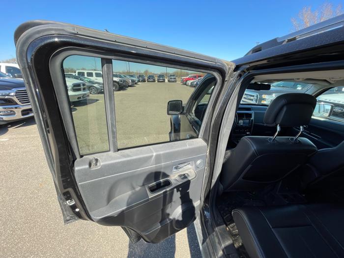 2011 jeep liberty limited-4wd with 129844 miles for sale near coon-rapids, minnesota 4c46c52b083642a698e3952328acd1bf.jpeg