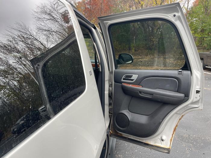 2007 chevrolet tahoe ls-4wd with 188898 miles for sale near white-bear-lake, minnesota 4c499620d1d84e0e8355ef4d1b9166d7.jpeg