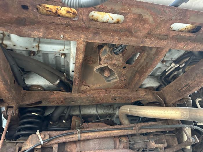 2002 gmc yukon-denali base with 253361 miles for sale near elk-river, minnesota 4c4b1eb48d6e44818225f22b586c5d97.jpeg