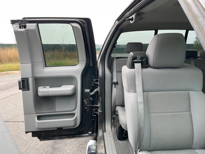 2006 ford f-150 fx4-supercab-5.5-ft-box with 123948 miles for sale near elk-river, minnesota 4c81778384974cb2a3142b6ea5b77d10.jpeg