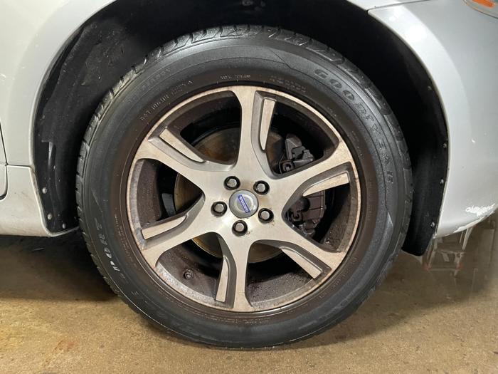 2014 volvo xc60 with 126652 miles for sale near elk-river, minnesota 4cdac4be77234115bd79c76509507e39.jpg