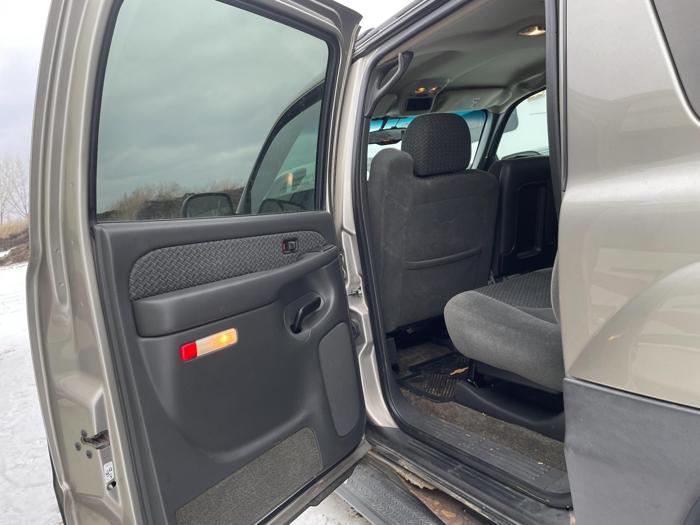 2003 chevrolet avalanche 1500 with 174308 miles for sale near elk-river, minnesota 4ceda420181a4781afab3aa5e72ed2d3.jpg