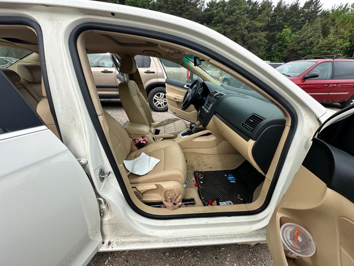 2007 volkswagen jetta wolfsburg-edition with 201646 miles for sale near elk-river, minnesota 4d1885957d6e472492789dccbed4805e.jpeg