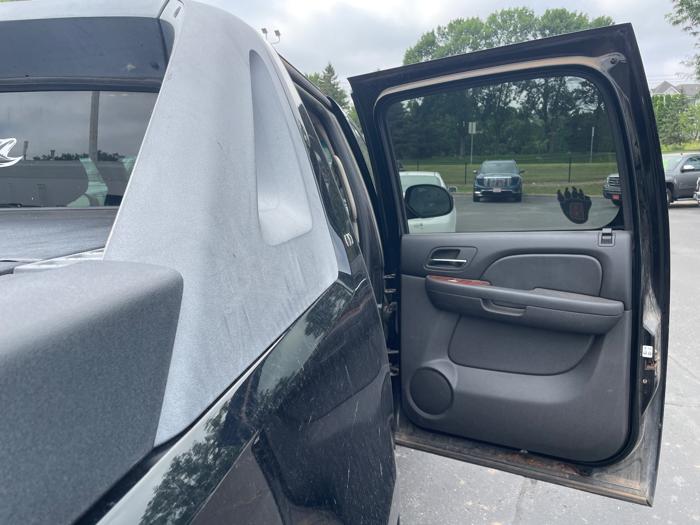 2010 chevrolet avalanche lt-4wd with 181401 miles for sale near white-bear-lake, minnesota 4d35ac14036049fbb6631c615255afec.jpeg