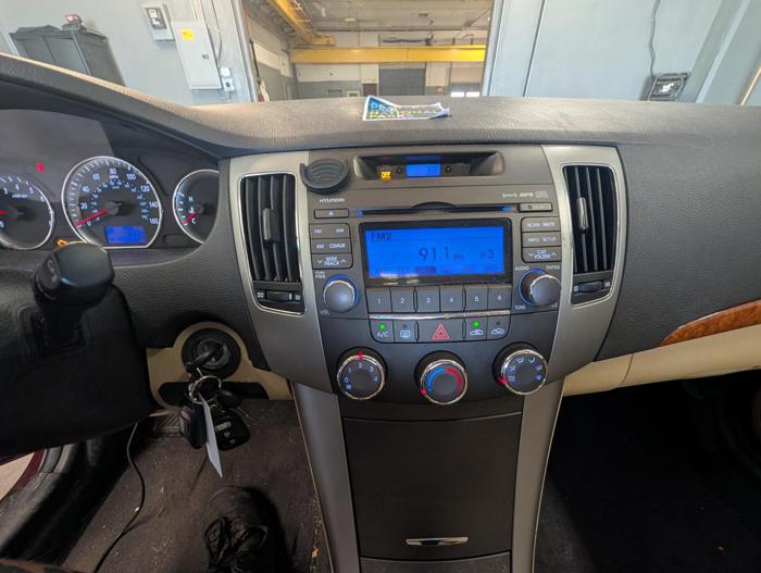 2009 hyundai sonata gls with 149295 miles for sale near elk-river, minnesota 4d44b7e2d6df46acb7409127e755fcc5.jpg