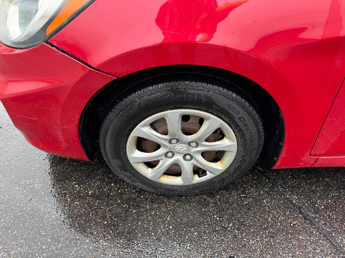 2012 hyundai accent gs-5-door with 169292 miles for sale near elk-river, minnesota 4d47835e7d214c4ea7f2e170afd01148.jpg