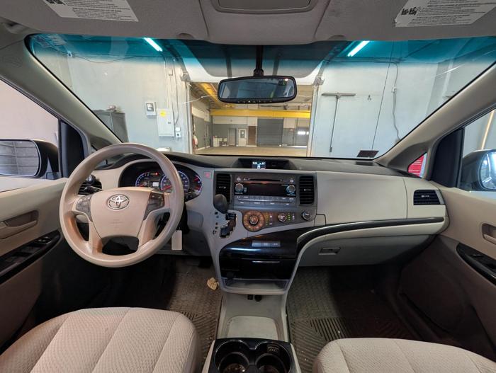2011 toyota sienna le-8-pass-v6 with 180000 miles for sale near elk-river, minnesota 4d48939f54974ef0961d17102b96f6b4.jpg