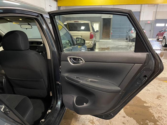2015 nissan sentra sv with 247792 miles for sale near elk-river, minnesota 4d573d2b3d134602b5bd16b96df0cafb.jpg