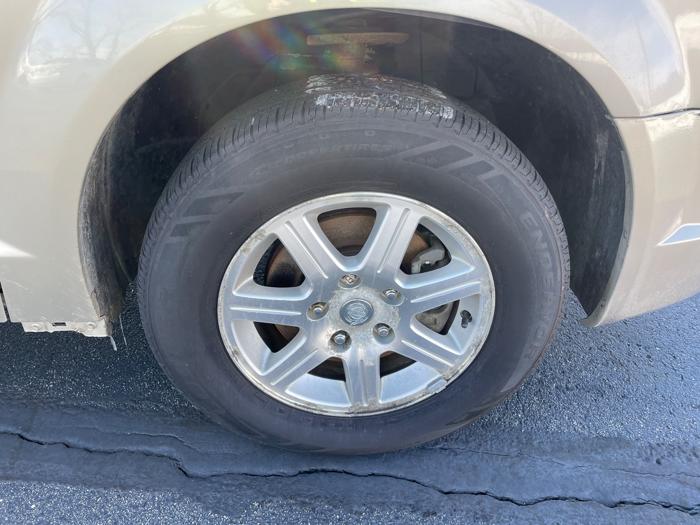 2009 chrysler town-&-country touring with 240699 miles for sale near clearwater, minnesota 4d64199ff0b842b0acd17d12afb65fef.jpeg